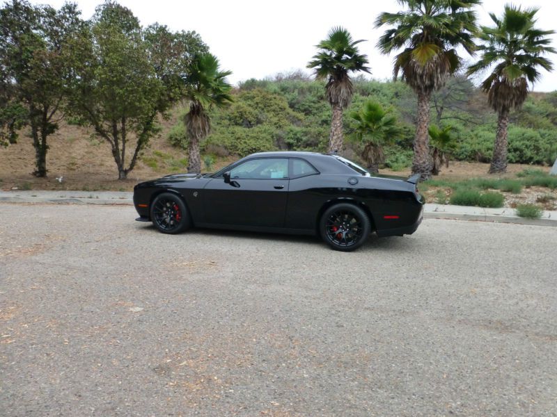 2015 dodge challenger srt hellcat