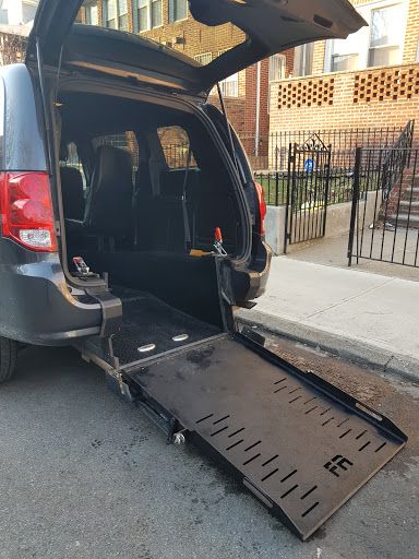 2019 dodge grand caravan mobility wheelchair rear entry 7k mass miles $23500