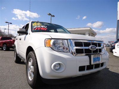 4wd 4dr xlt ford escape xlt low miles 1 owner local nc suv buy it wholesale now!