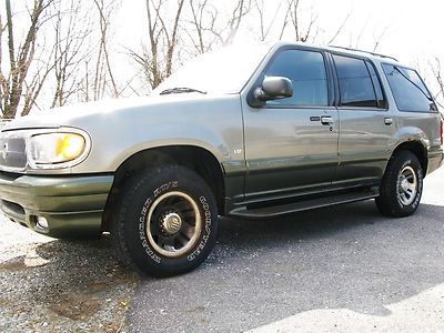 2000 00 mountaineer awd 4x4 clean runs great a/c no reserve
