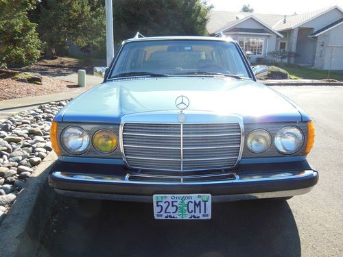 1981 mercedes benz 300td estate wagon turbo diesel 139k rare china blue w123