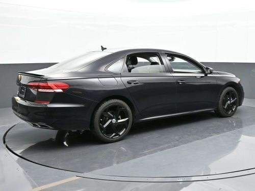 2020 volkswagen passat 2.0t r-line