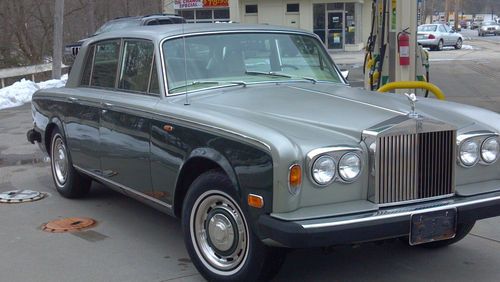 Rolls royce 1977 silver shadow