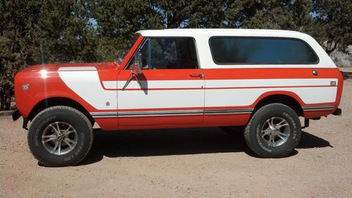 1976 international scout traveler