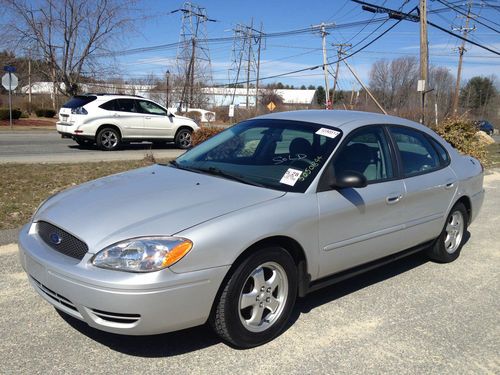 2006 ford taurus se sedan 4-door 3.0l