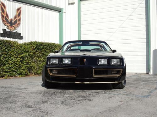 1979 pontiac trans am 4 speed z code bandit , ws6 cb radio  7,900 original miles