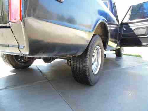 1972 Classic Chevrolet Cheyenne Black on Black, 3/4 ton long bed pick up, image 20