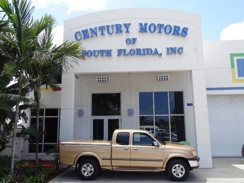 2000 toyota tundra 113k miles 4 new tires!! tonneau cover!! clean carfax