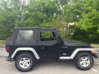 2002 jeep wrangler se sport utility 2-door 2.5l -- runs great, very clean