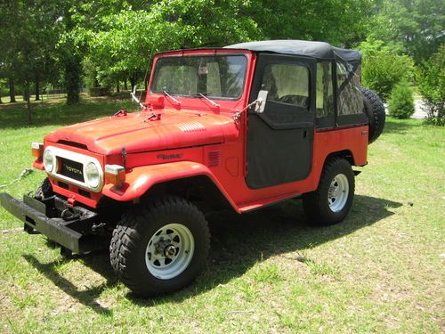 1976 toyota  fj 40  landcruiser soft top