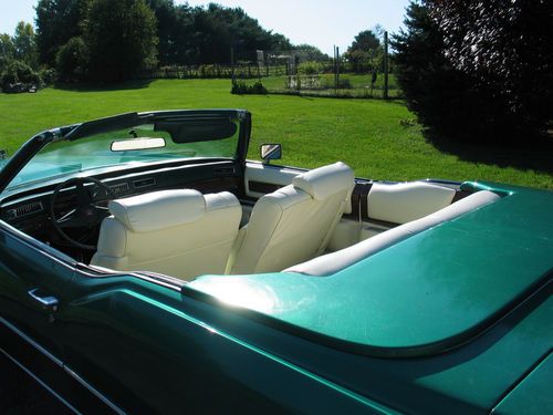1976 Cadillac Eldorado Convertible 2-Door 8.2L, image 4