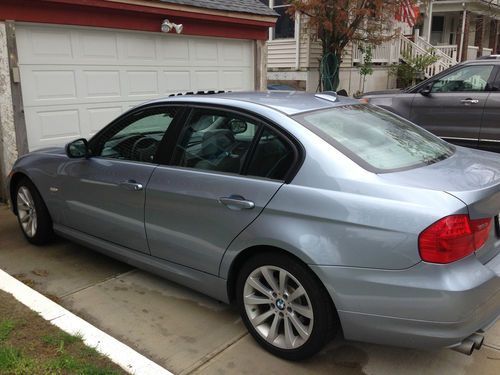 2011 bmw 328i x-drive low,low miles