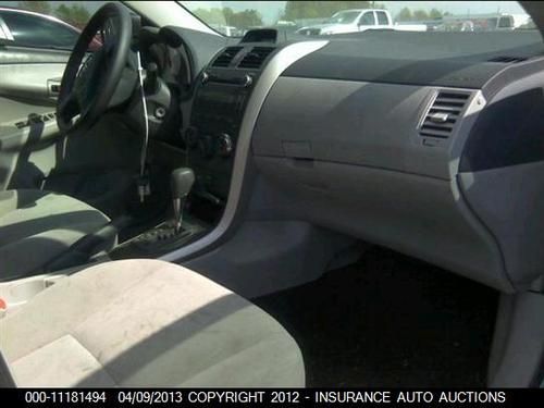 2013 toyota corolla  sedan 4-door 1.8l