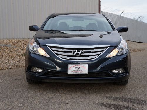 2011 hyundai sonata se sedan 4-door 2.4l remaining warranty low miles 4 cylinder