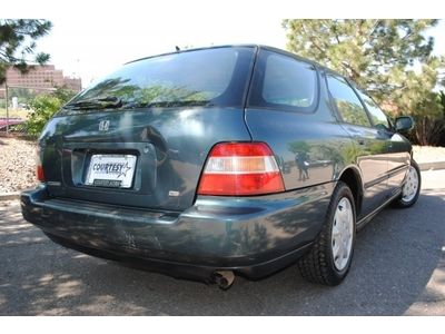 LX Manual 2.2L Front Wheel Drive Wheel Covers Steel Wheels Power Steering A/C, image 7
