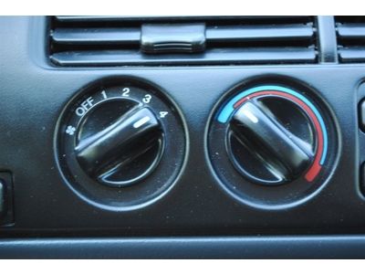 LX Manual 2.2L Front Wheel Drive Wheel Covers Steel Wheels Power Steering A/C, image 46