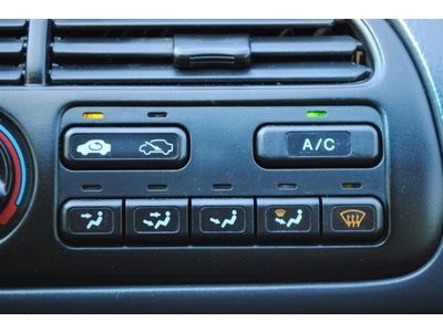 LX Manual 2.2L Front Wheel Drive Wheel Covers Steel Wheels Power Steering A/C, image 47