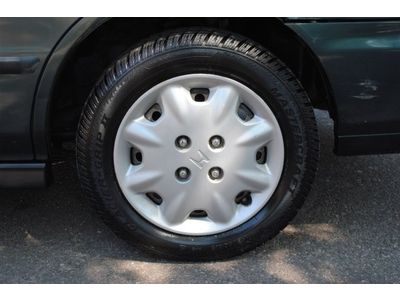 LX Manual 2.2L Front Wheel Drive Wheel Covers Steel Wheels Power Steering A/C, image 57