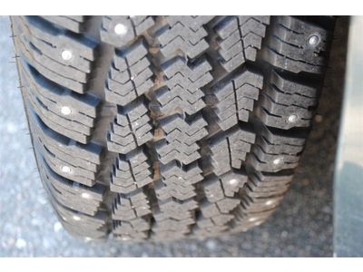 LX Manual 2.2L Front Wheel Drive Wheel Covers Steel Wheels Power Steering A/C, image 62