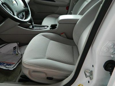 3.6L FWD CARFAX 1-OWNER CLOTH SEATS LOW MILES, image 7