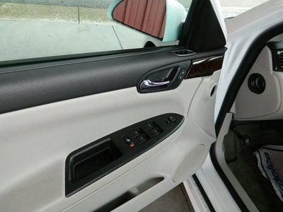 3.6L FWD CARFAX 1-OWNER CLOTH SEATS LOW MILES, image 10