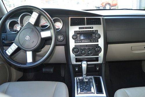 2006 Dodge Charger RT Hemi LOW MILES Silver / Gray LOW RESERVE, image 9