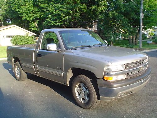 2000 chevrolet silverado ls 1500 4x4 4.8 liter 5 speed manual only 58,346 miles