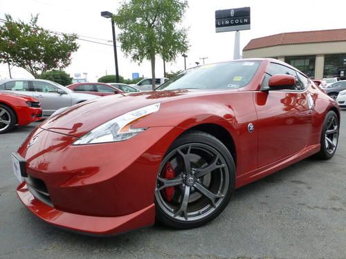 2013 nissan 370z nismo coupe 350hp,bose pkg,11k mi,clean,magma red,we finance,tx