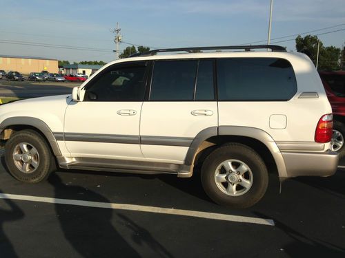 2000 toyota land cruiser base sport utility 4-door 4.7l (4 x 4)