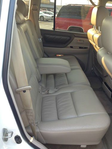 2000 Toyota Land Cruiser Base Sport Utility 4-Door 4.7L (4 X 4), image 9
