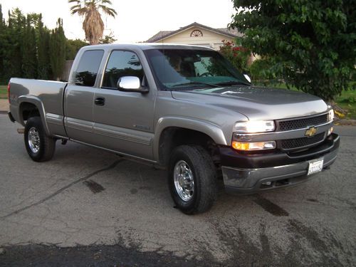2001 chevy 2500hd, z71 4x4 allison trans