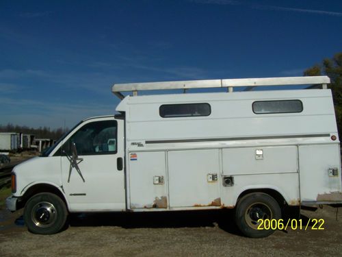 1998 chevrolet express 3500 base cutaway van 2-door 5.7l