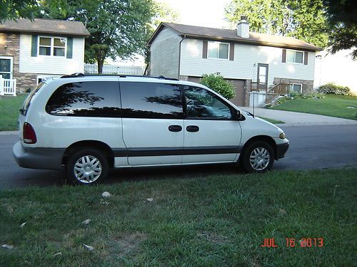 1996 dodge grand caravan se - for parts/repairs