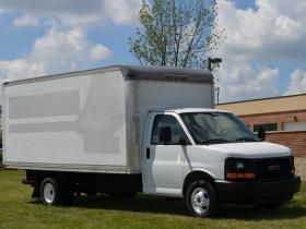 2005 gmc savana 3500 16ft box truck. fleet serviced!