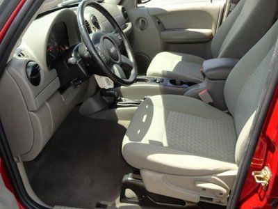SPORT 4X4 SUV 3.7L V6 Clean Car Fax Red Tan Local Vehicle, image 3