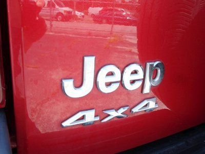 SPORT 4X4 SUV 3.7L V6 Clean Car Fax Red Tan Local Vehicle, image 10