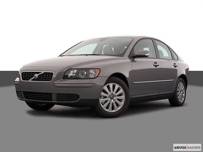 2005 volvo s40 i sedan 4-door 2.4l