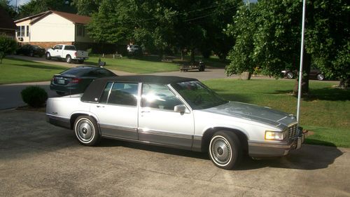 1992 cadillac deville sedan 4-door 4.9l