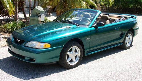 1996 mustang gt convertible / a  super clean 2 owner car / no mechanical issues!