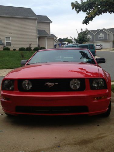 2005 ford mustang gt convertible 2-door 4.6l