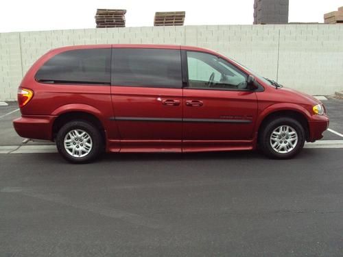 Wheelchair van 2002 dodge grand caravan