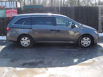 2011 honda odyssey lx - rebuildable salvage title  ***no reserve***