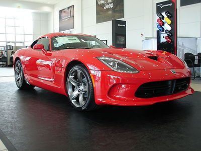 2013 viper srt-10 grand touring package