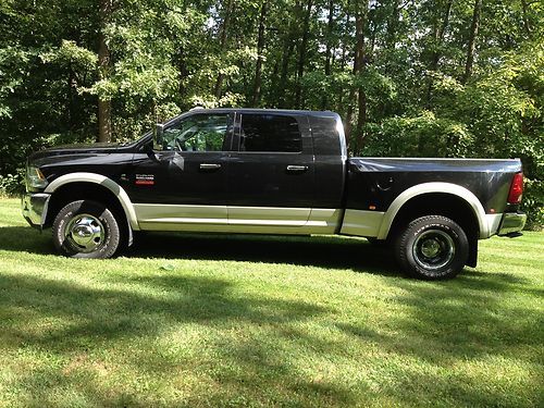 2010 ram 3500 mega cab dually cummins diesel loaded low miles one owner nav roof