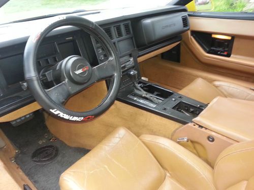 1988 Chevrolet Corvette Base Hatchback 2-Door 5.7L, US $7,500.00, image 3