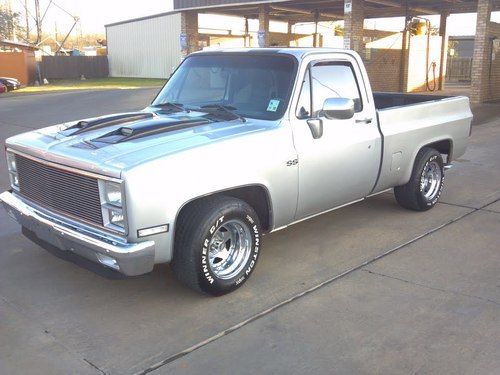 1984 chevy c-10 custom deluxe