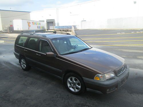 1998 volvo v70 x/c awd wagon 4-door 2.4l--very low reserve