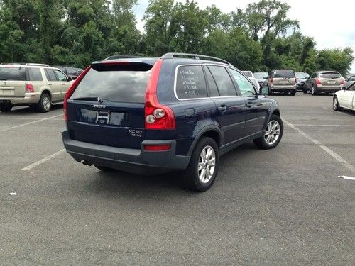 2004 Volvo XC90 T6 Wagon 4-Door 2.9L, image 2