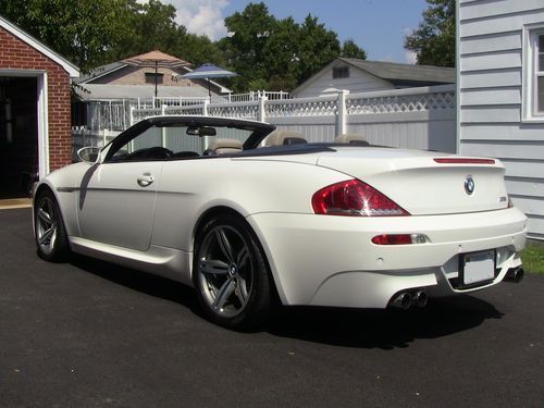 2008 bmw m6 smg convertible | very rare alpine white color combo.