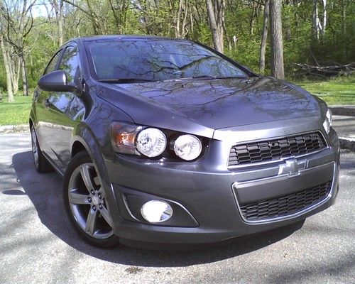 Chevy sonic ltz turbo- cyber gray metallic brick interior - 40 mpg - rs wheels